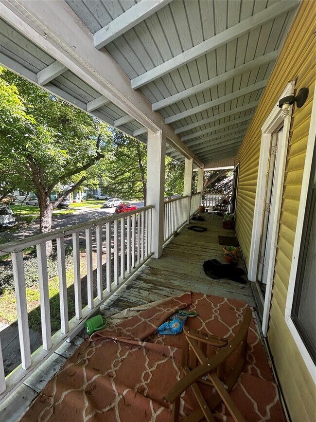 Building Photo - 4511 Avenue B