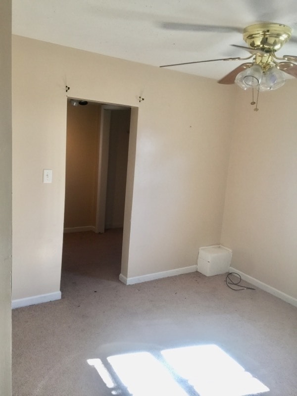 Building Photo - Large 3 Bedroom with 2 Car Garage