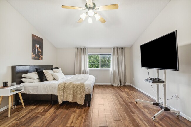 Building Photo - 189 Stephans St