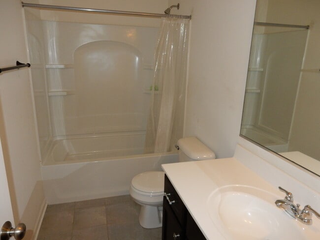 Building Photo - 2915 Church Rd