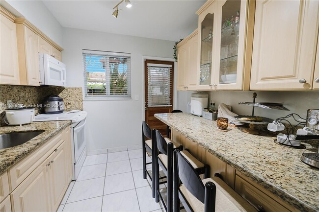 Building Photo - 2211 SW 75th Ave