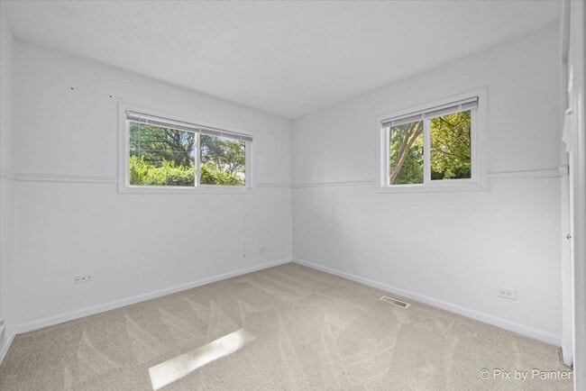 Building Photo - 295 Frederick Ct