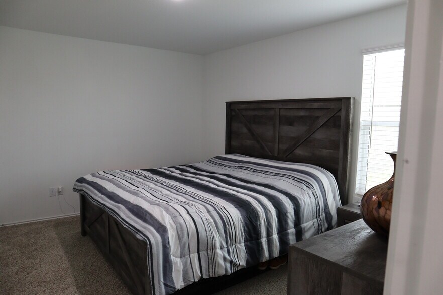 Building Photo - 13711 Mussel Run