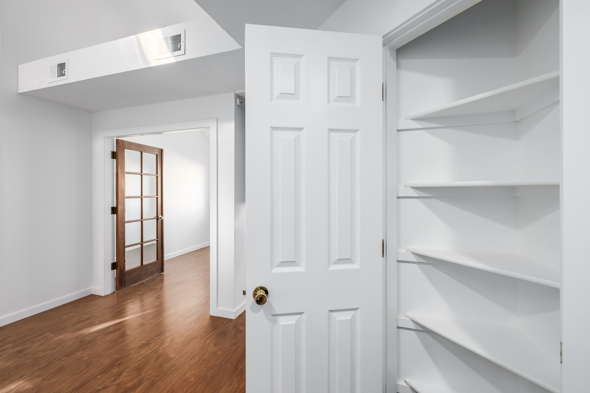 Kitchen pantry - 4816 E Kentucky Ave