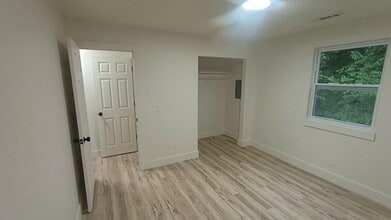 Building Photo - 9487 Noble Ln