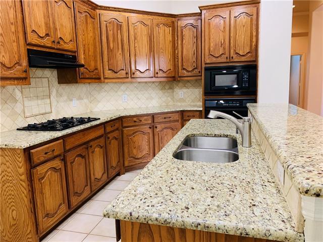 Building Photo - 1505 Somerset Dr