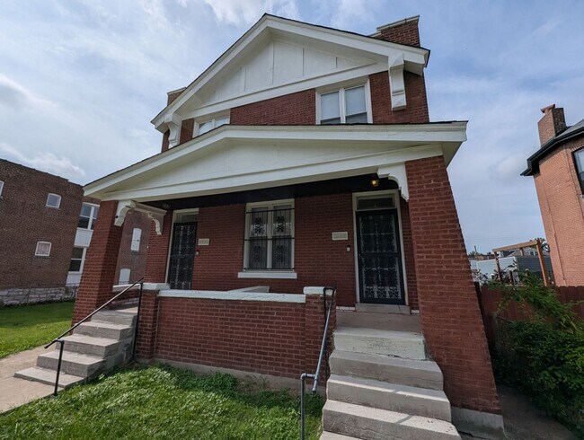 Building Photo - 5938 Cates Ave