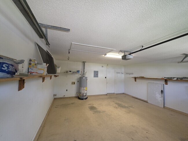 Building Photo - 148 Meadowbrook Ct