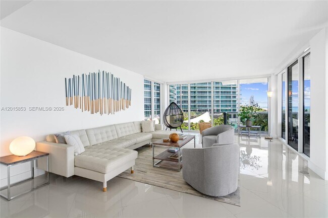 Building Photo - 10275 Collins Ave
