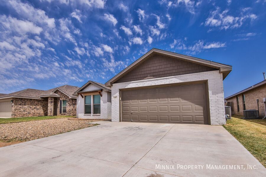 Building Photo - 13407 Ave. R-1(FS)