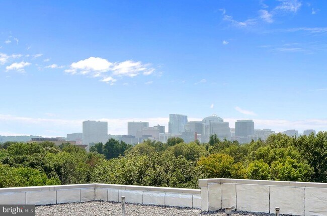 Building Photo - 2500 Q St NW