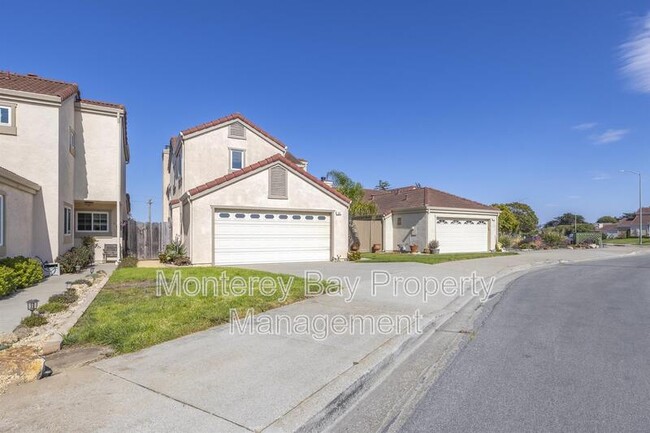 Building Photo - 143 Seal Ct