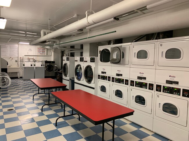 Laundry - 4200 Cathedral Ave NW