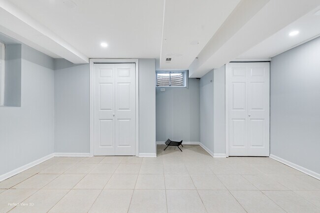 Building Photo - 8845 Mango Ave