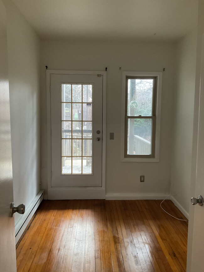 Bedroom Single/Office - 64 Elm St