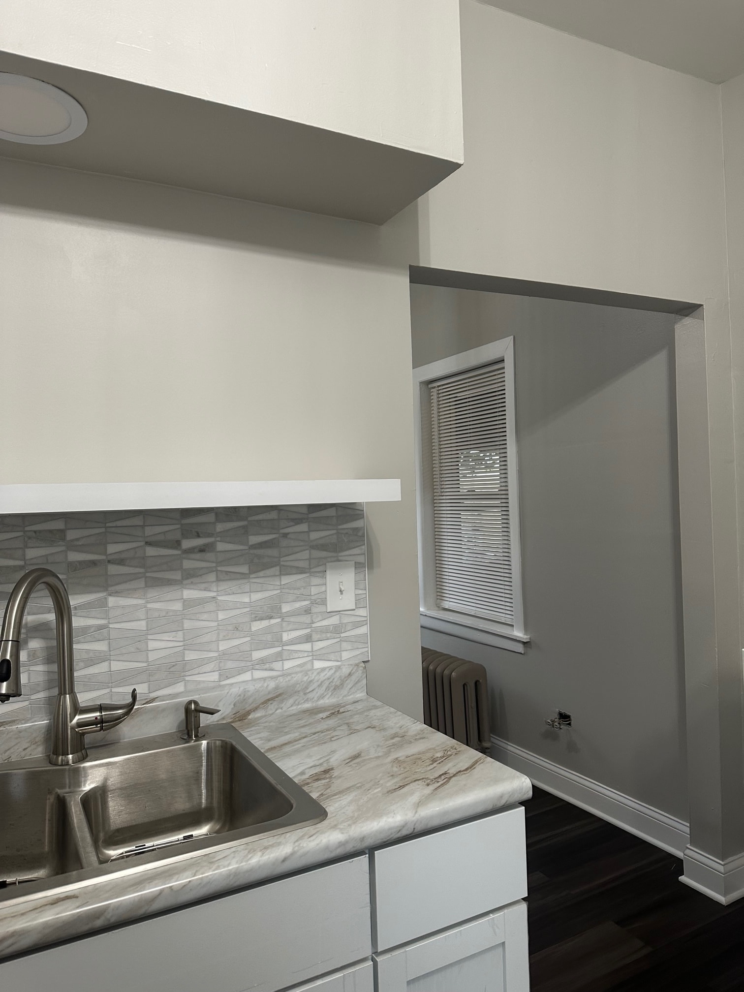 Building Photo - 116 N 21st Ave