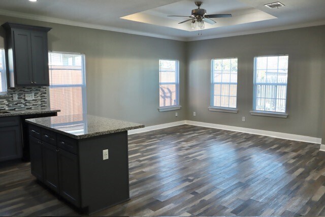 Building Photo - 3106 King St