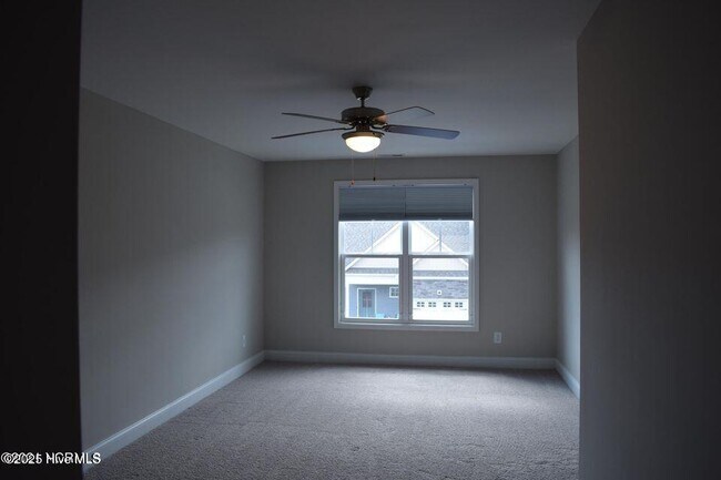 Building Photo - 311 S Stingray Ln
