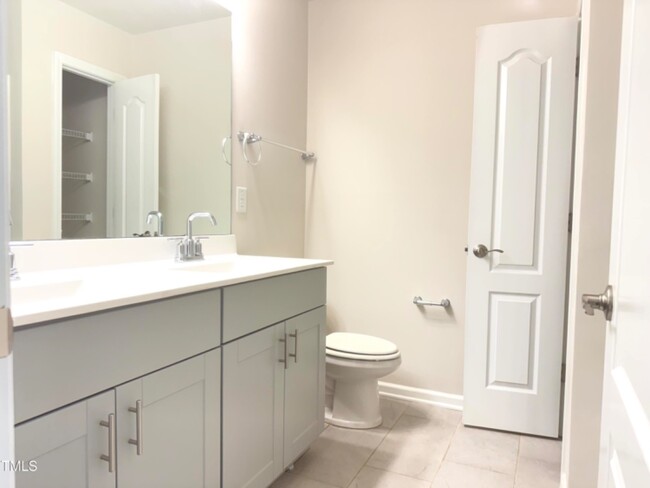 Building Photo - 4 Bedroom Single Family House for Rent