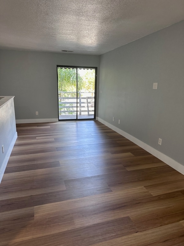 Building Photo - 34 W 7th St