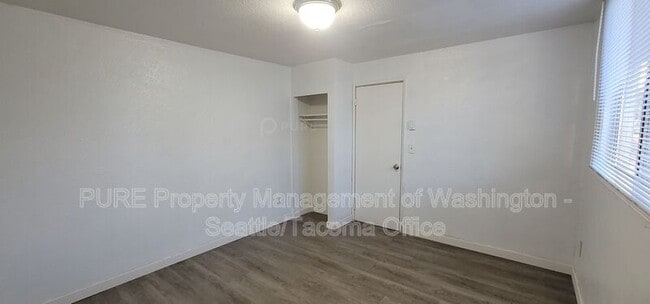 Building Photo - 1308 S 8th St