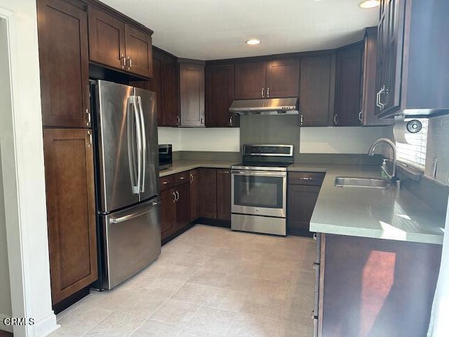 Building Photo - 1841 Bushnell Ave