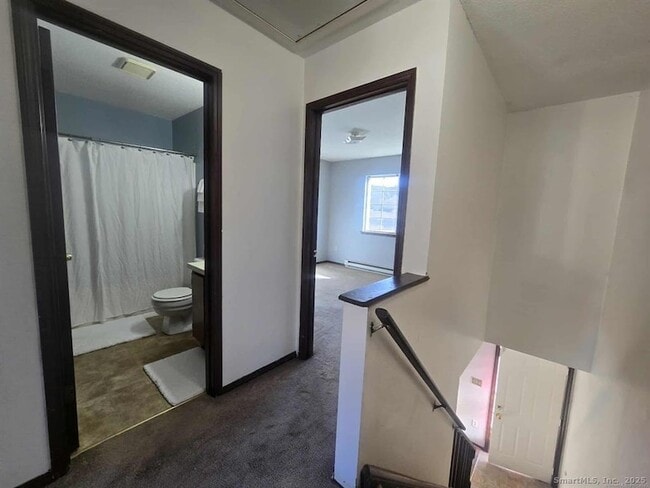 Building Photo - 921 Hamilton Ave