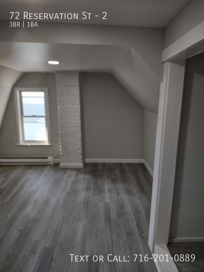 Building Photo - 72 Reservation St