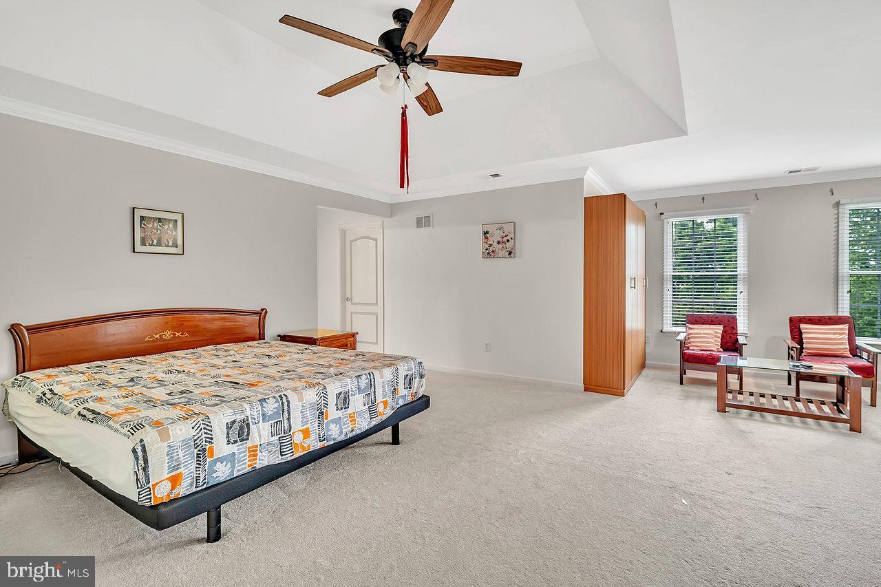 Building Photo - 86 Renfield Dr