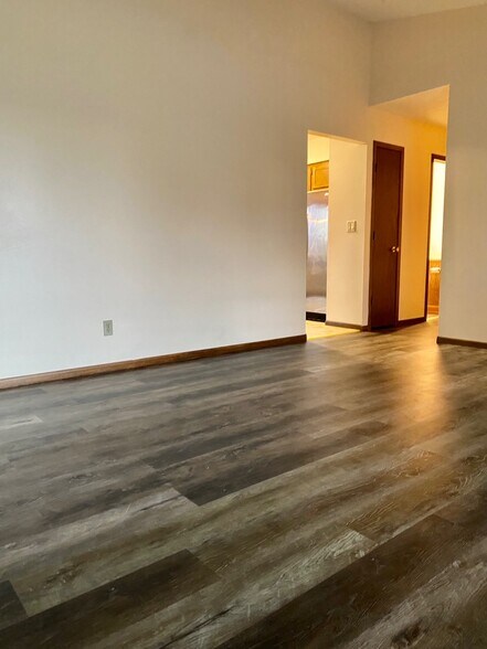Family Room - 120 Bunn Dr