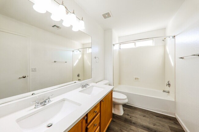 Building Photo - 11767 W Banff Ln