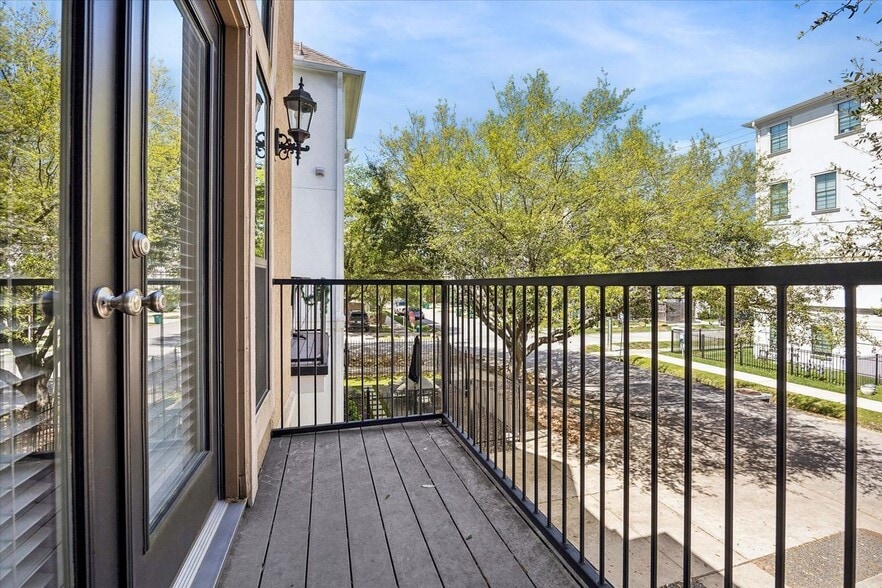 Building Photo - 5811 Maxie St