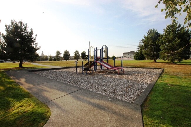 Building Photo - Stanwood Beauty for rent 4 bedroom 2.5 bath