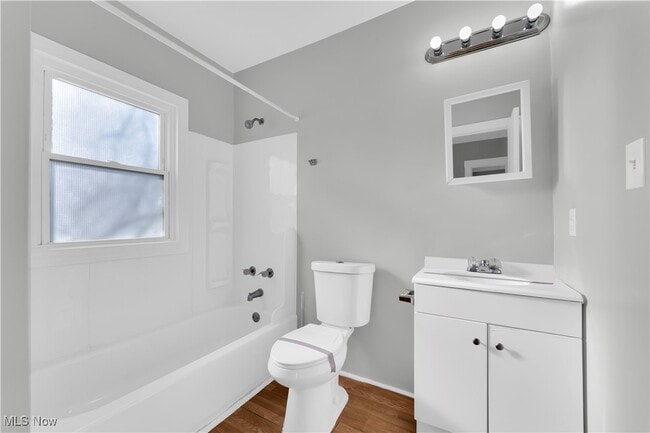 Building Photo - 3992 E 26th St