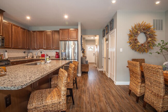 Building Photo - 351 Goodwick Dr