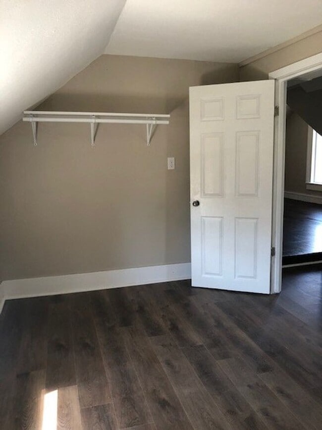 Building Photo - 1832 Bellinger St