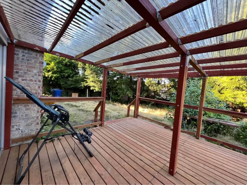 Building Photo - 2112 164th Ave NE