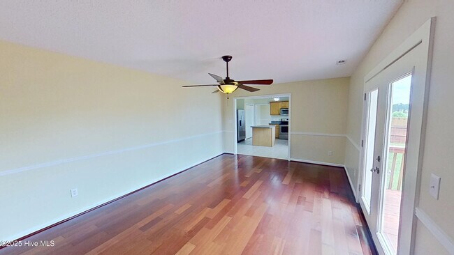 Building Photo - 108 Chastain Dr