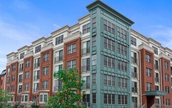 Building Photo - Coming Soon - Gorgeous Updated 2 bed + 1 Bath with a VIEW!