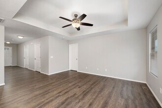 Building Photo - 3 bedroom home - Willard School District