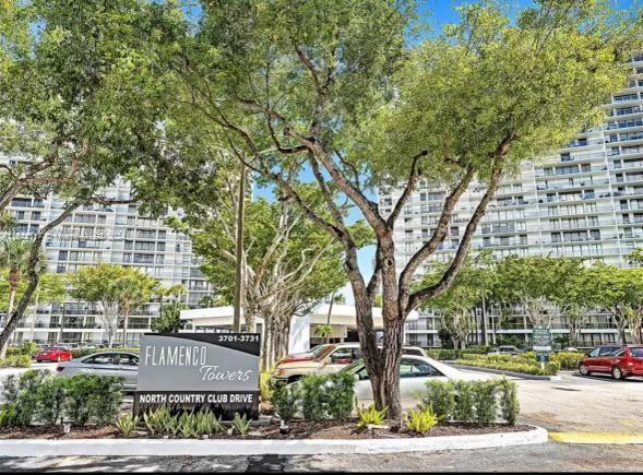 Building Photo - 3701 N Country Club Dr