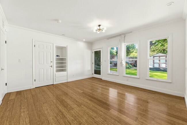 Building Photo - 20305 Aetna St