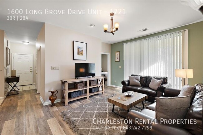 Building Photo - 1600 Long Grove Dr