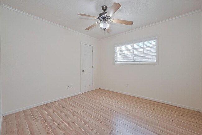 Building Photo - 16006 Glen Mar Dr
