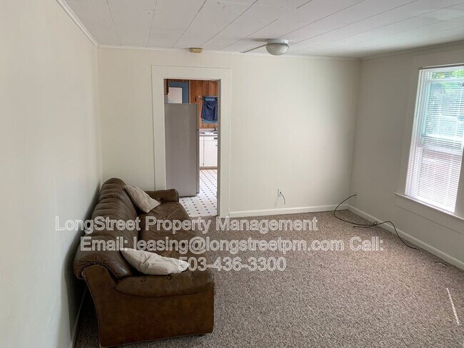 Building Photo - 950 SW Jefferson Ave