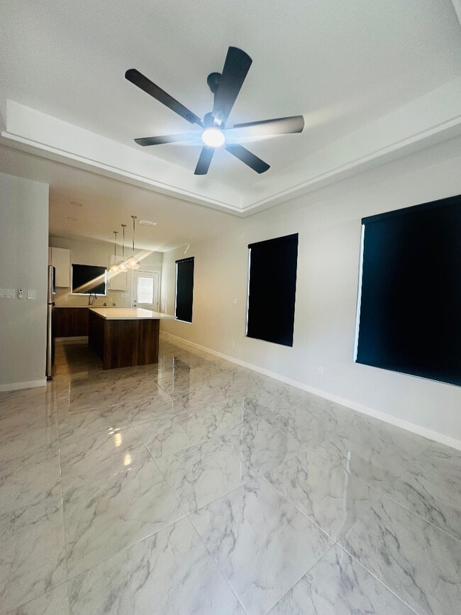 Building Photo - 2012 Selena St