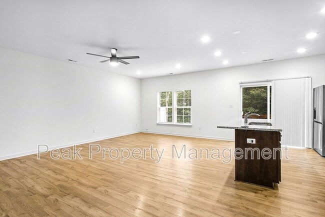 Building Photo - 6500 Bolles Landing Ct