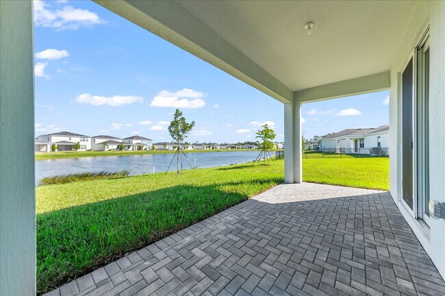 Building Photo - Brand-new 4-bedroom, 2-bathroom home for rent