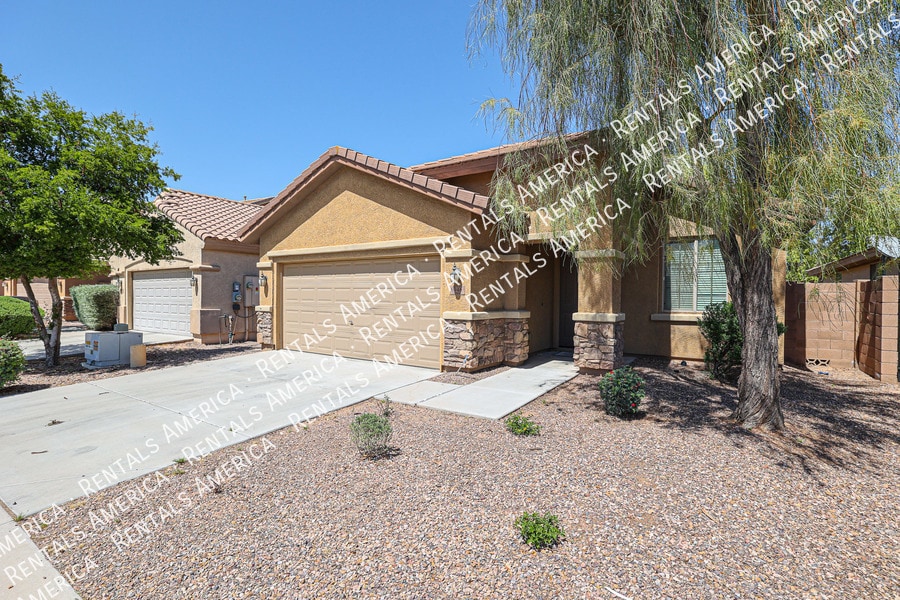 Building Photo - 6946 W Harwell Rd