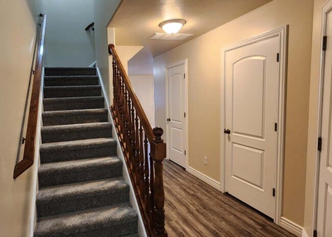 Building Photo - 3163 N Whitetail Dr